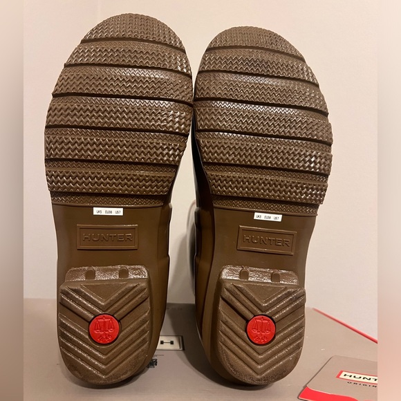 Hunter Women's Original Tall Gloss Rain Boots 7 - Picture 6 of 8